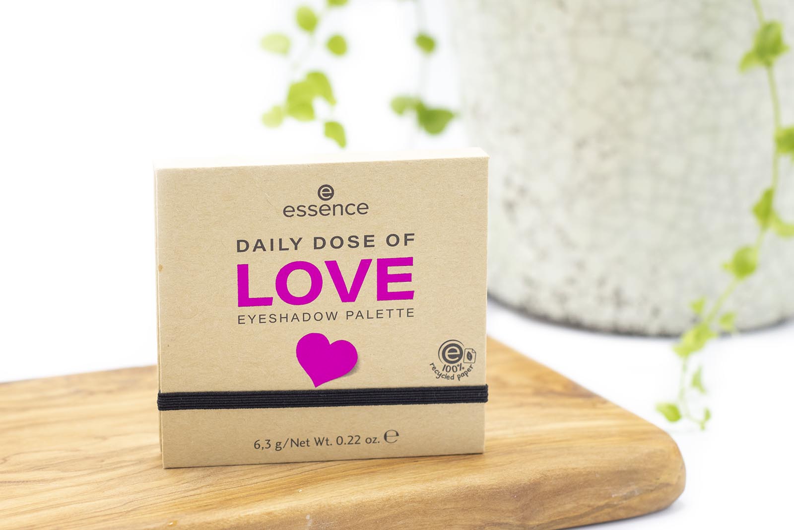 Essence daily dose of love palette review